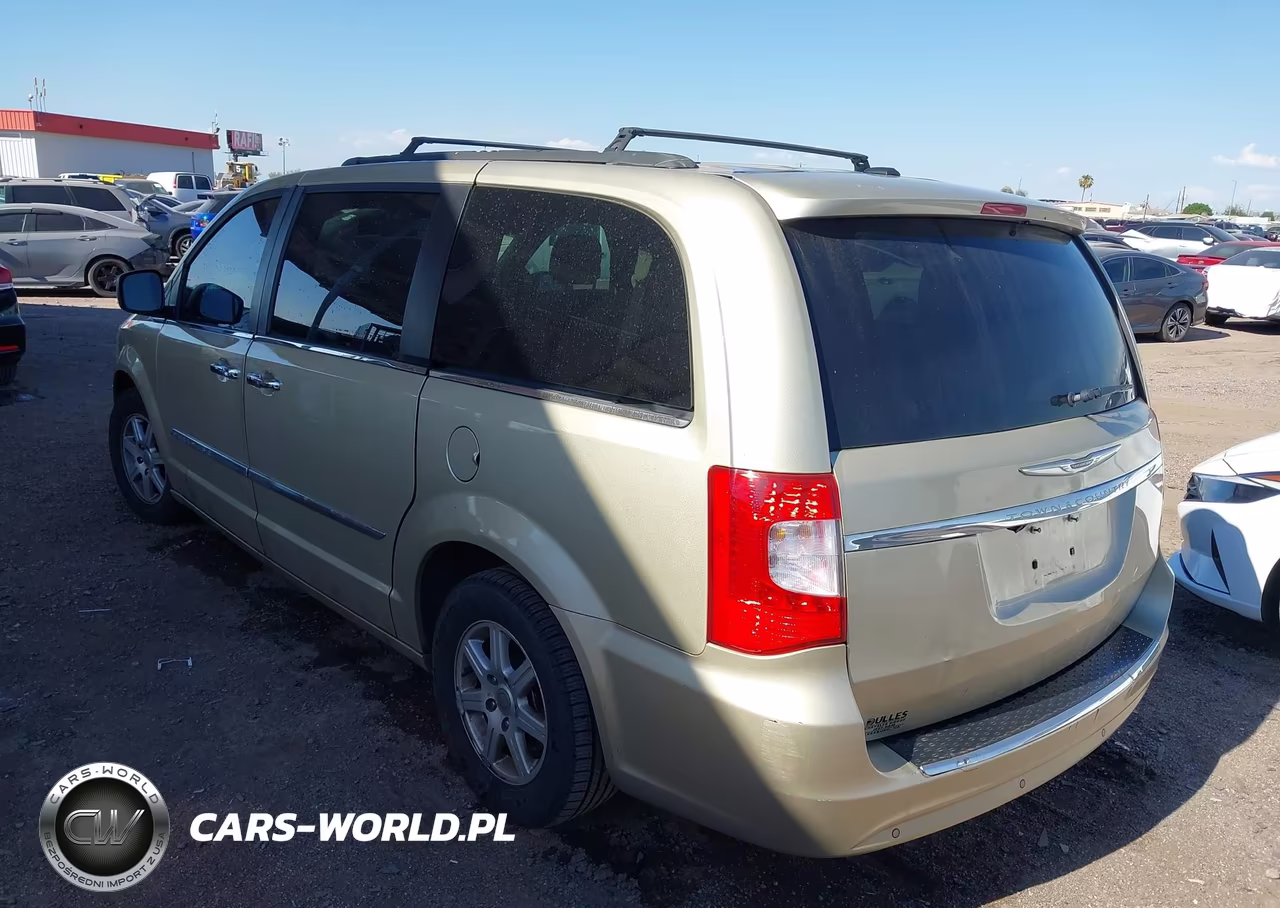 2011 Chrysler Town & Country Touring VIN:2A4RR5DG9BR715749 - 3