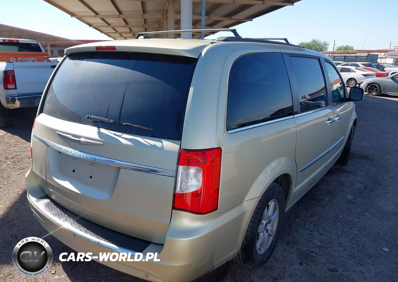 2011 Chrysler Town & Country Touring VIN:2A4RR5DG9BR715749 - 4