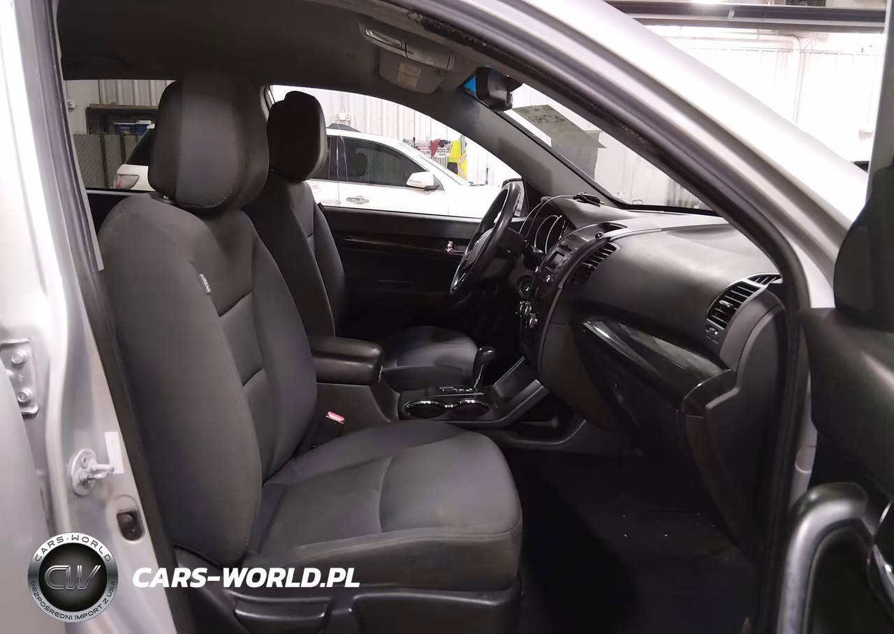 2013 Kia Sorento Lx VIN:5XYKT3A14DG413516 - 5