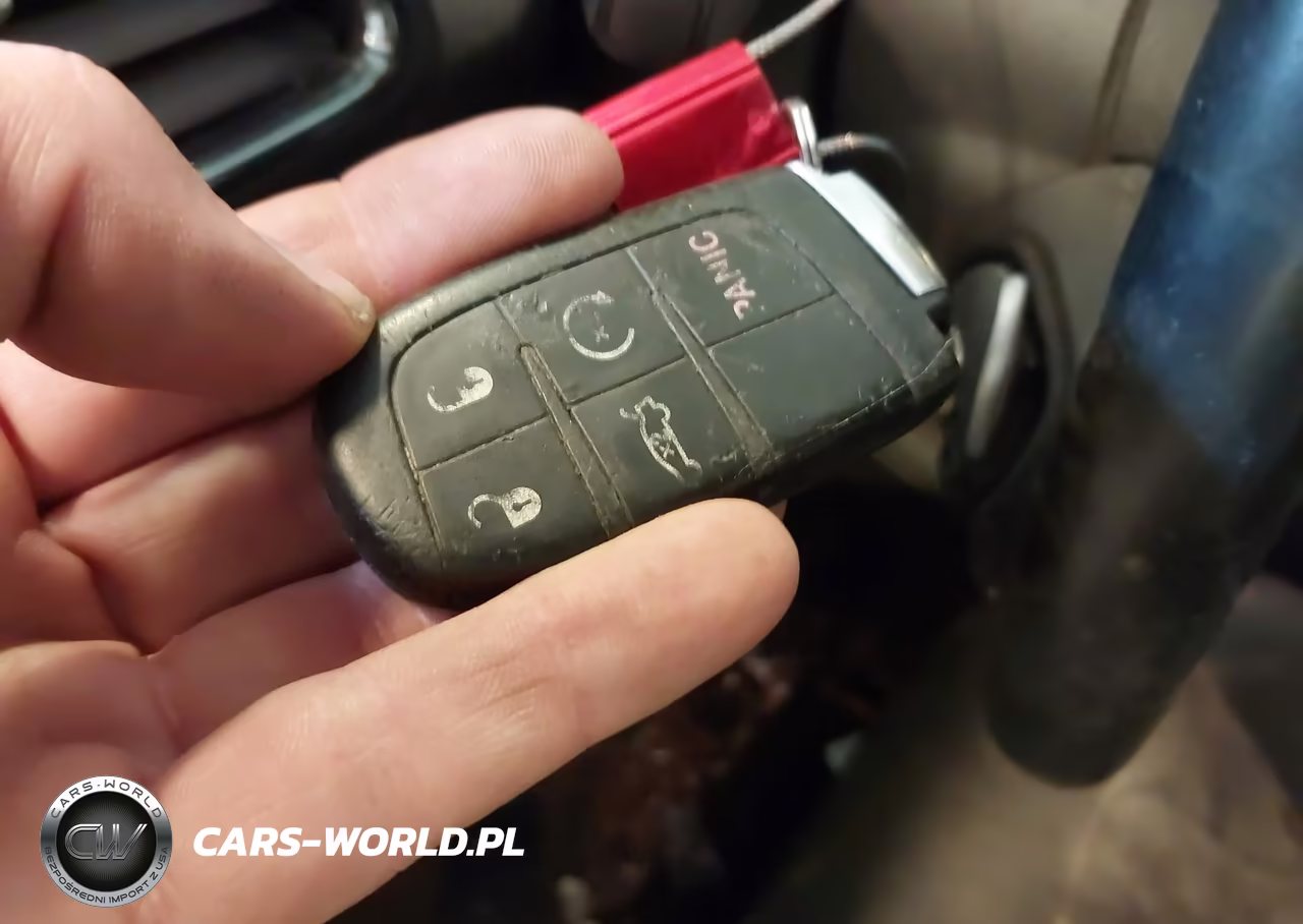 2015 Chrysler 200 S VIN:1C3CCCBGXFN572449 - 11