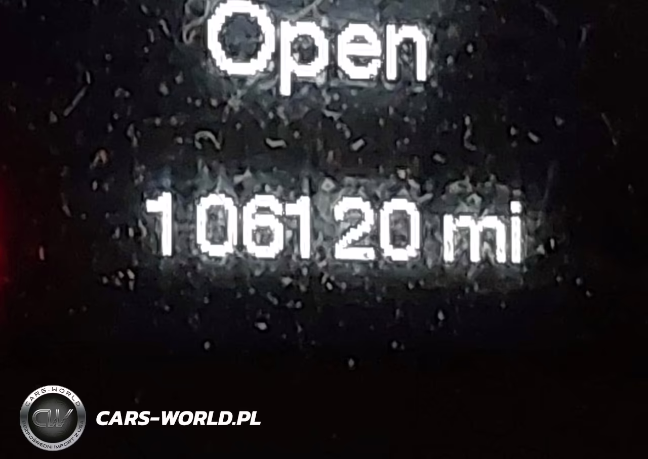 2015 Chrysler 200 S VIN:1C3CCCBGXFN572449 - 7