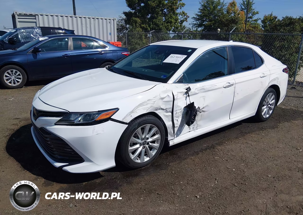 2020 Toyota Camry Le VIN:4T1C11AK3LU384851 - 2