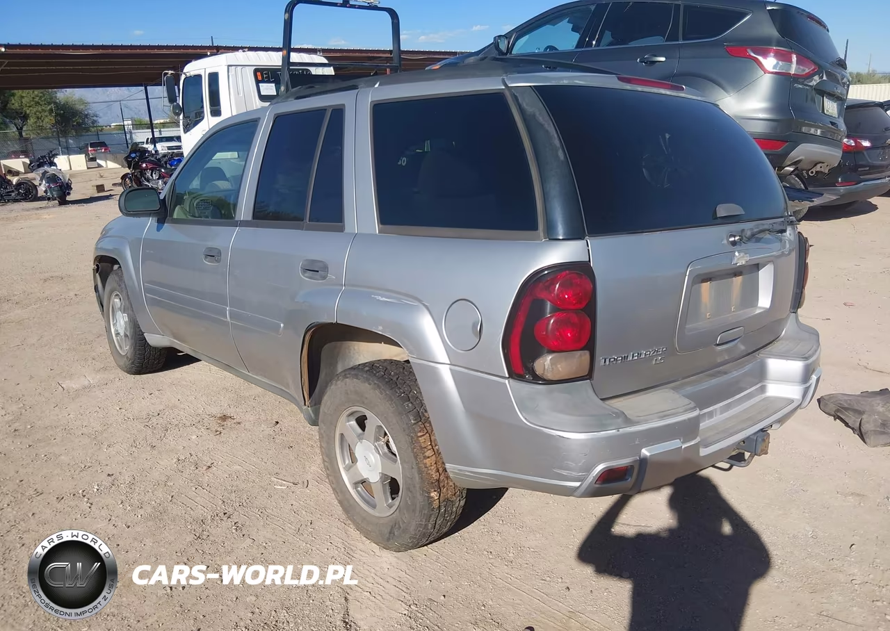 2006 Chevrolet Trailblazer Ls VIN:1GNDT13S162153681 - 3
