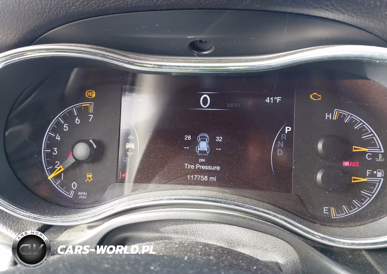 2019 Jeep Grand Cherokee Trailhawk 4X4 VIN:1C4RJFLG0KC659889 - 7