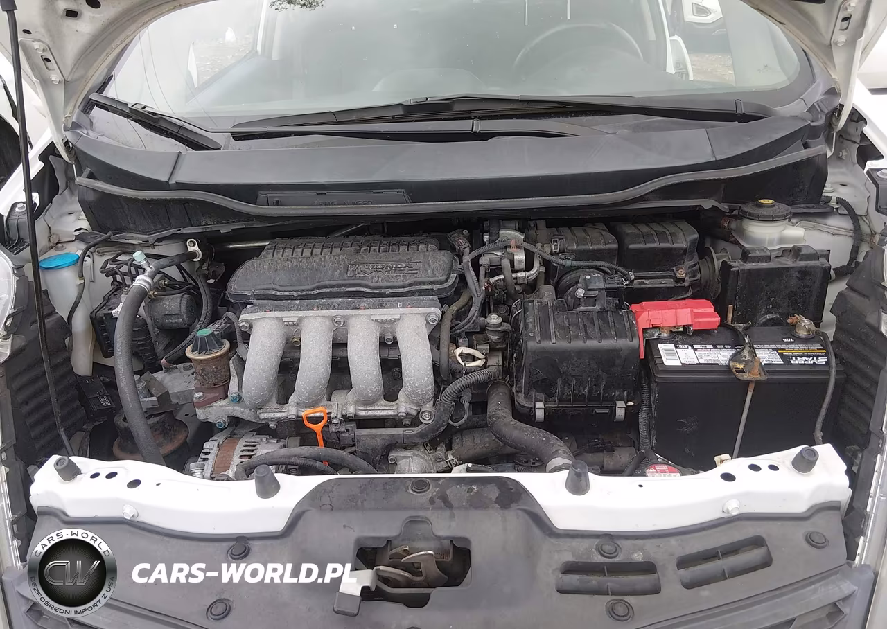 2013 Honda Fit Sport VIN:JHMGE8H52DC005816 - 10