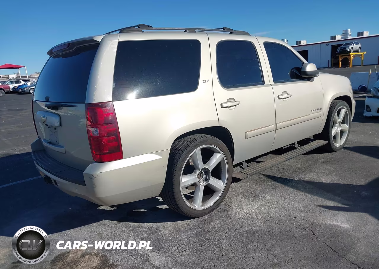 2007 Chevrolet Tahoe Ltz VIN:1GNFC13J57R267823 - 4