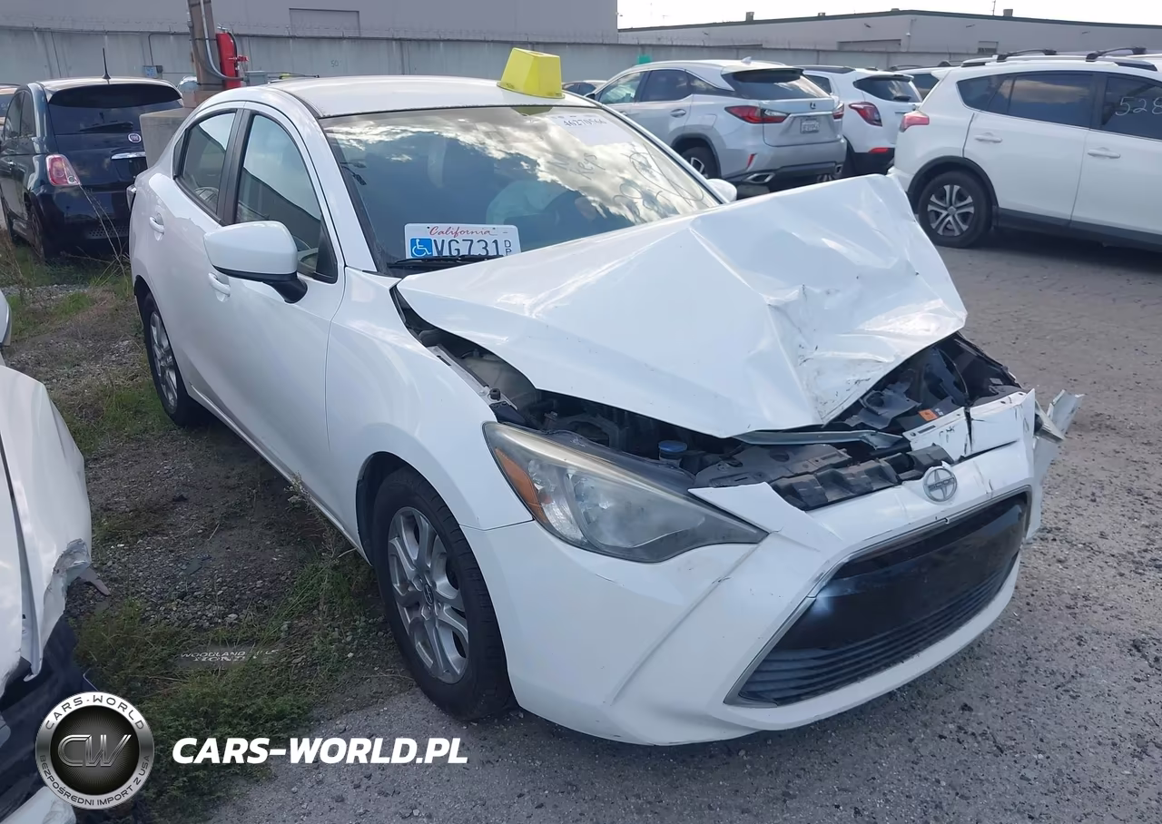 2016 Scion Ia – zdjęcie 1 z 18