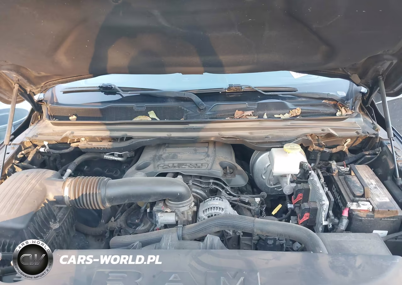 2019 Ram 1500 Laramie 4X4 5'7 Box VIN:1C6SRFJT0KN530007 - 10