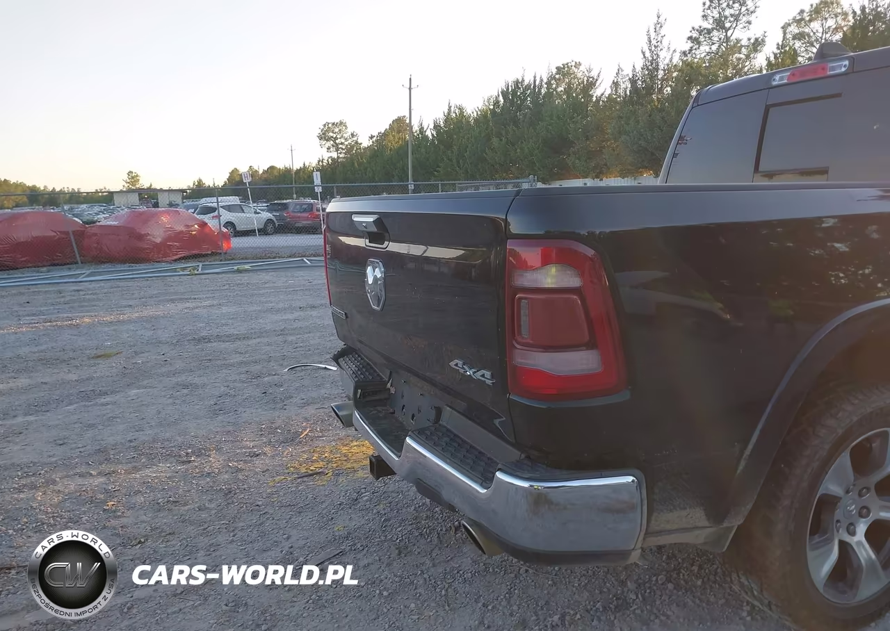 2019 Ram 1500 Laramie 4X4 5'7 Box VIN:1C6SRFJT0KN530007 - 18