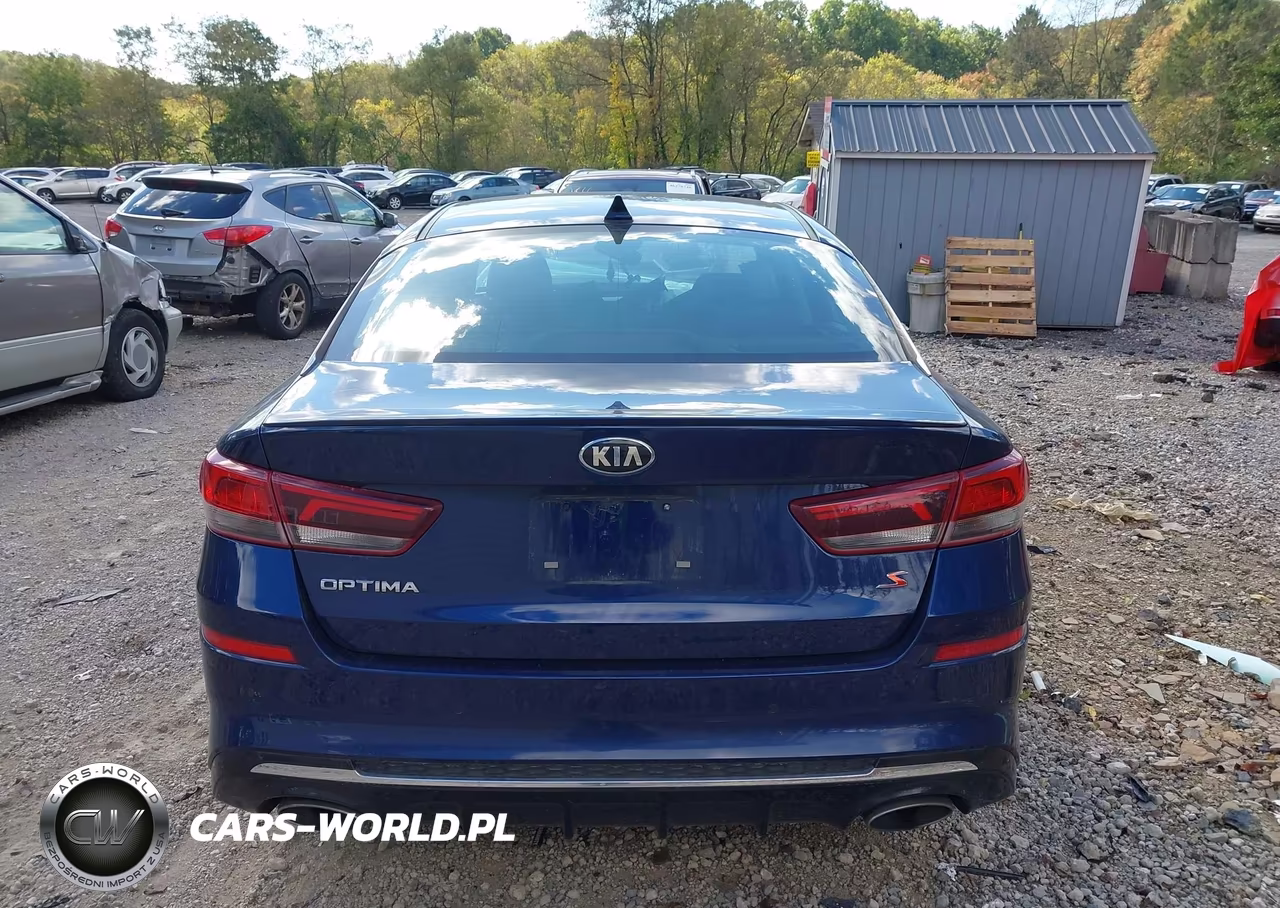 2020 Kia Optima S VIN:5XXGT4L35LG414543 - 16