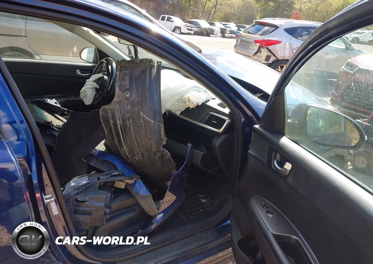 2020 Kia Optima S VIN:5XXGT4L35LG414543 - 5