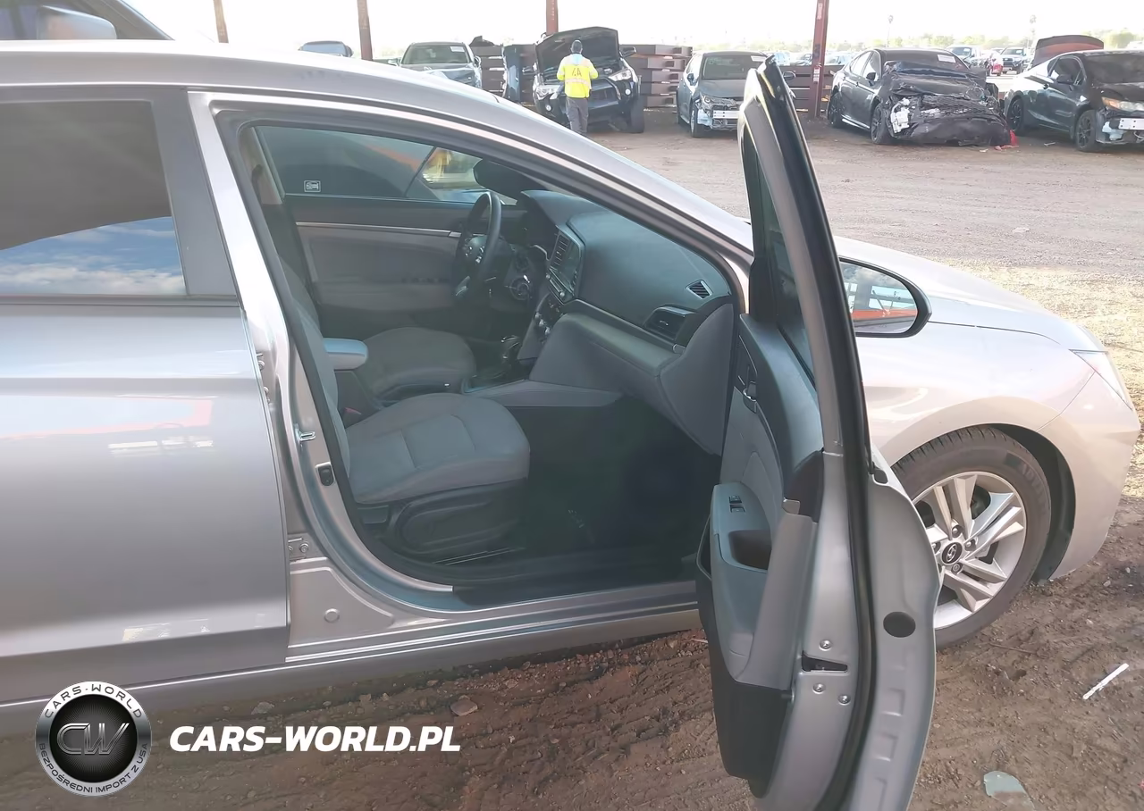 2020 Hyundai Elantra Sel VIN:5NPD84LF6LH596272 - 5