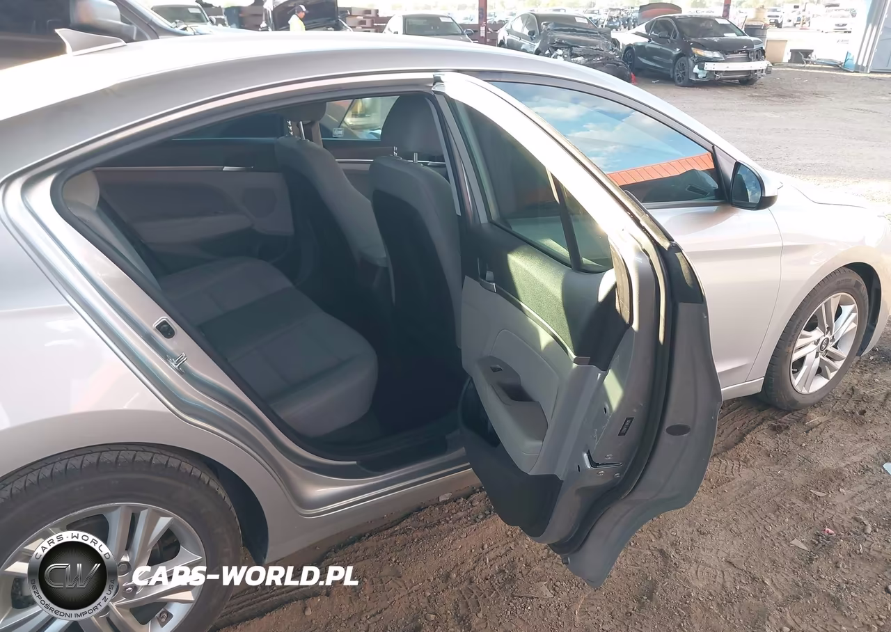 2020 Hyundai Elantra Sel VIN:5NPD84LF6LH596272 - 8
