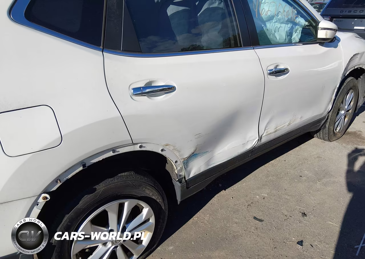 2016 Nissan Rogue Sv VIN:JN8AT2MV8GW147692 - 14