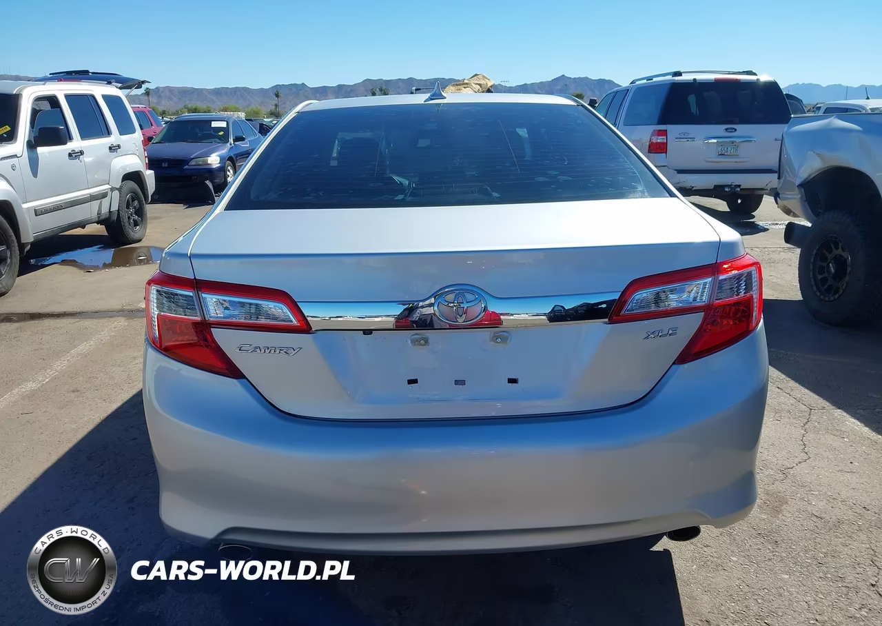 2014 Toyota Camry Xle V6 VIN:4T1BK1FK1EU550272 - 17