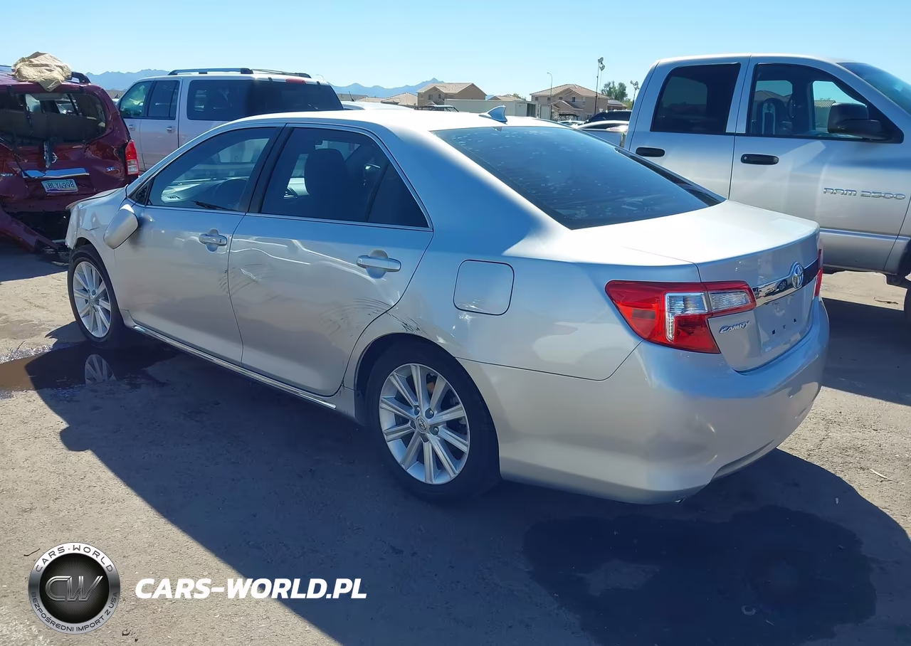 2014 Toyota Camry Xle V6 VIN:4T1BK1FK1EU550272 - 3