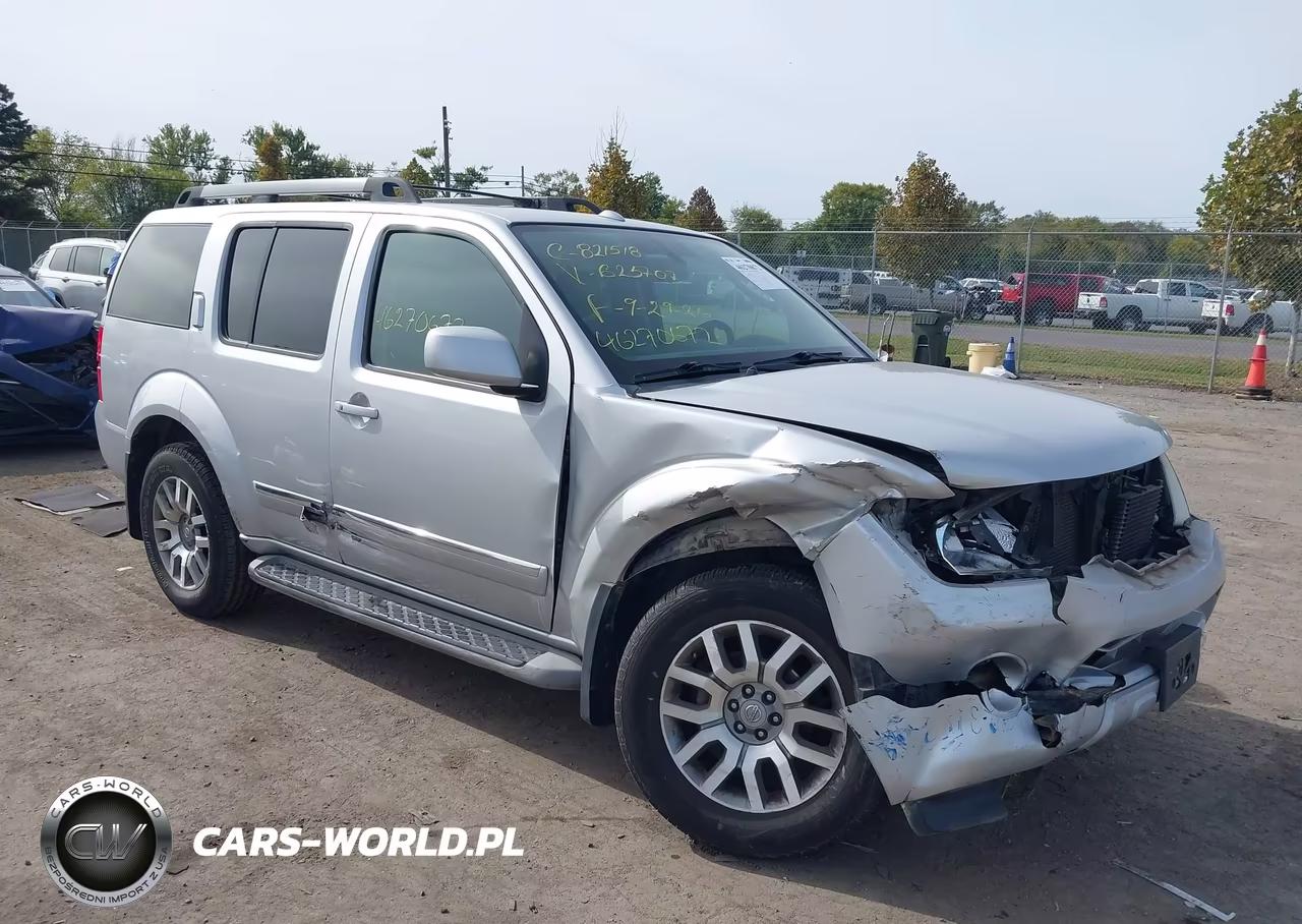2012 Nissan Pathfinder Le