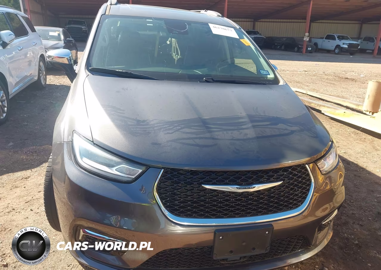 2023 Chrysler Pacifica Limited VIN:2C4RC1GGXPR530967 - 12
