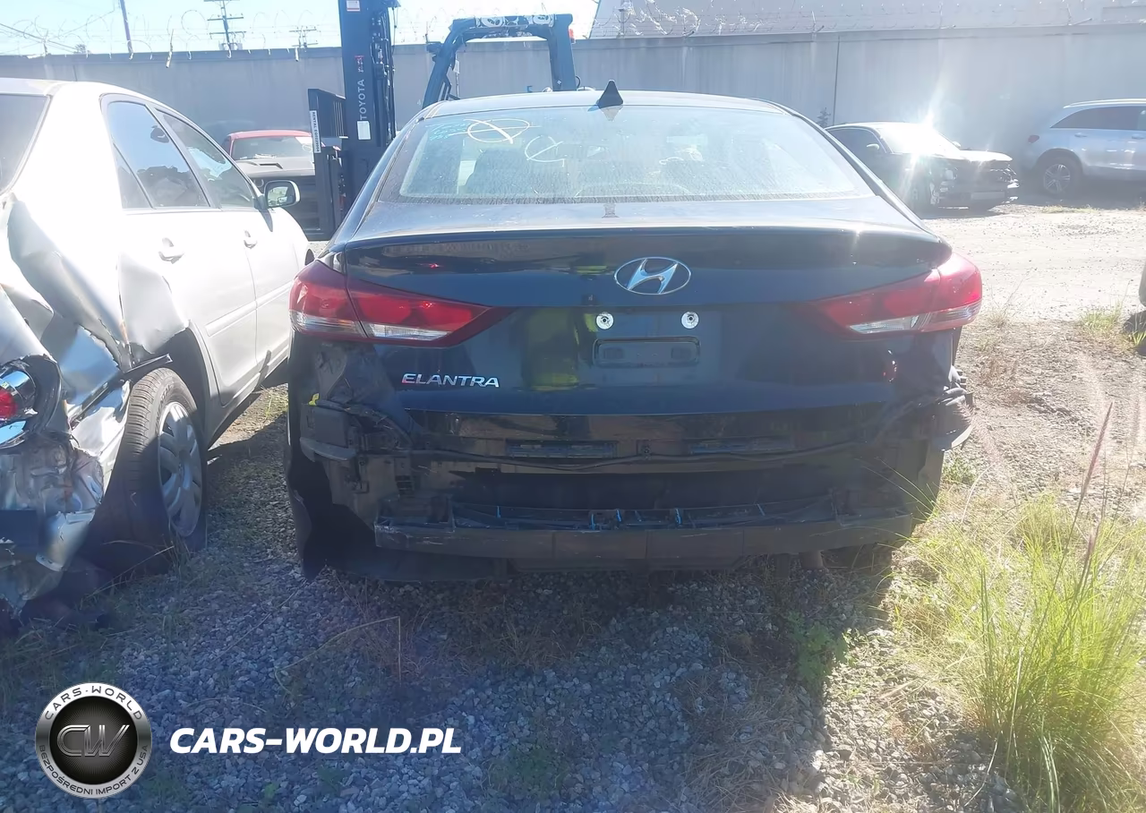 2018 Hyundai Elantra Sel VIN:5NPD84LF7JH231791 - 17