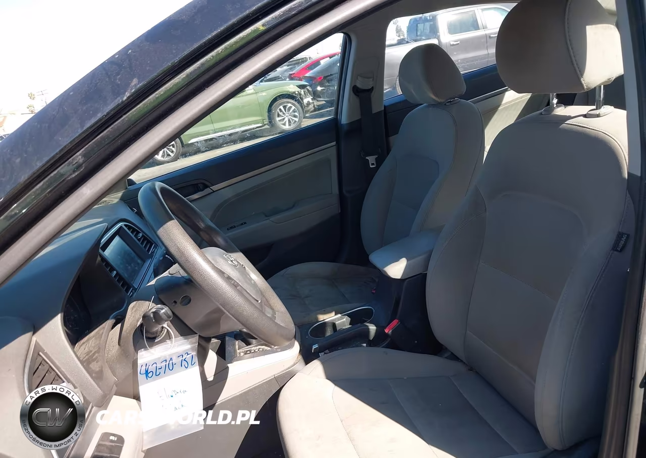 2018 Hyundai Elantra Sel VIN:5NPD84LF7JH231791 - 19