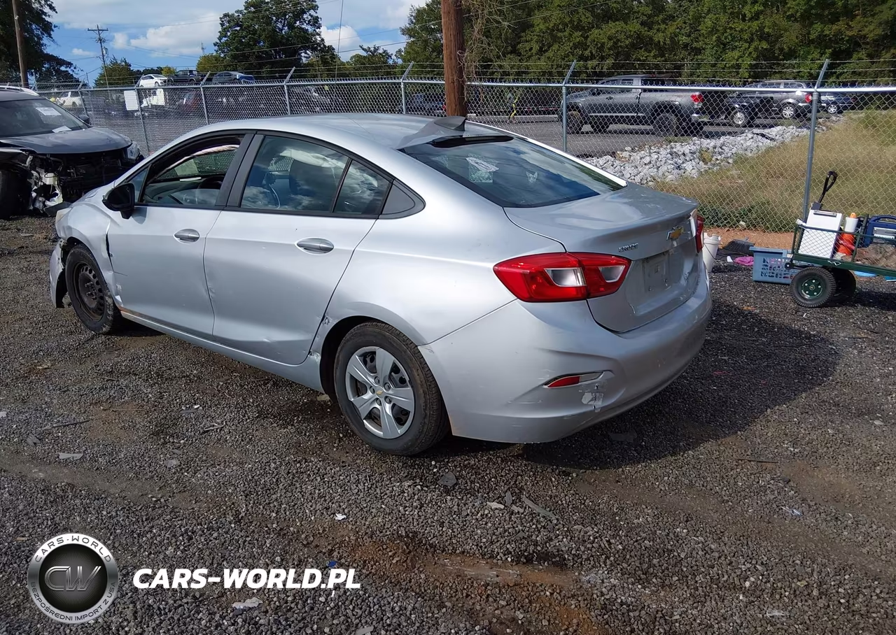 2016 Chevrolet Cruze Ls Auto VIN:1G1BC5SM6G7235171 - 3