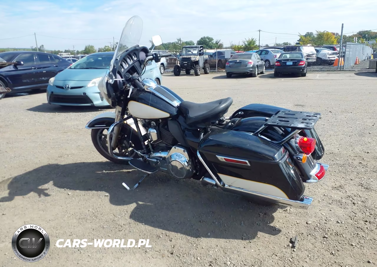 2016 Harley-Davidson Flhtp Police Electra Glide VIN:1HD1FMM13GB685282 - 3
