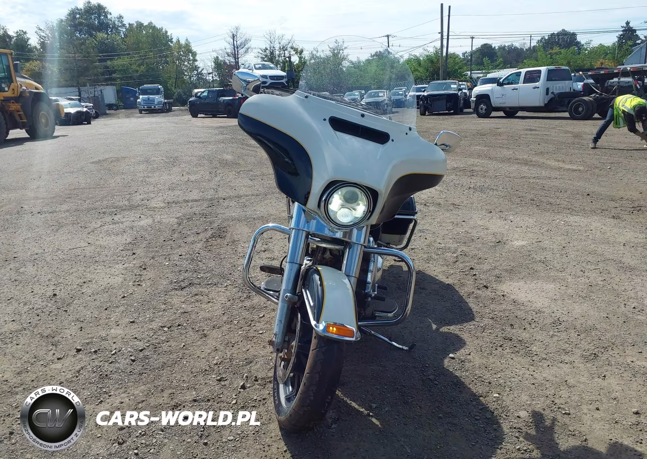 2016 Harley-Davidson Flhtp Police Electra Glide VIN:1HD1FMM13GB685282 - 5