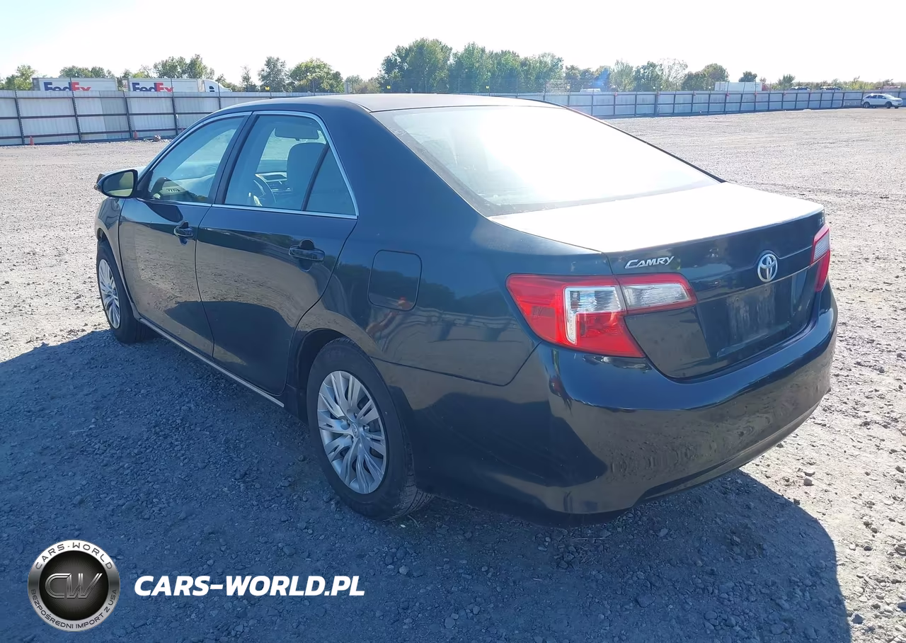 2014 Toyota Camry Le VIN:4T1BF1FK0EU343487 - 3