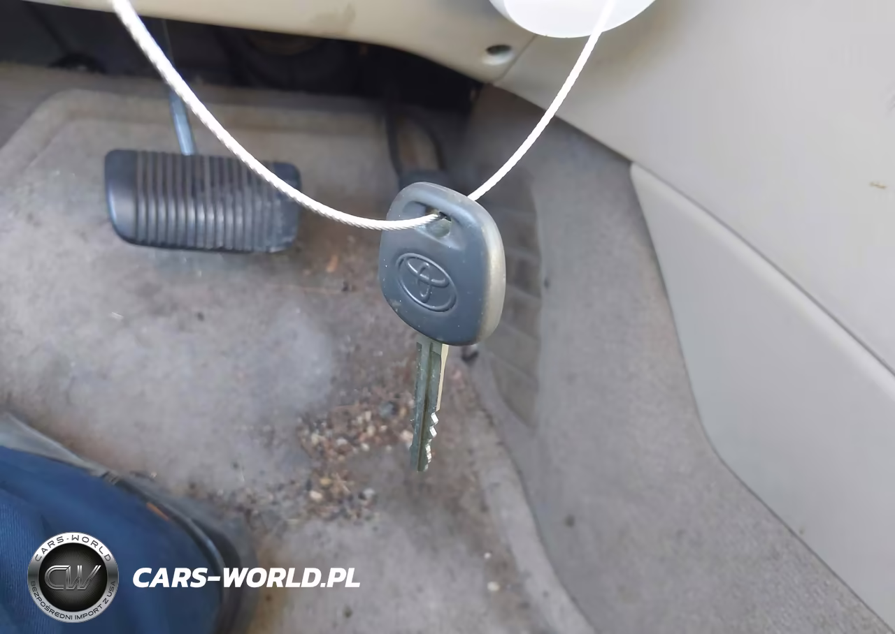 2003 Toyota Camry Solara Sle V6 VIN:2T1CF28P63C610388 - 11