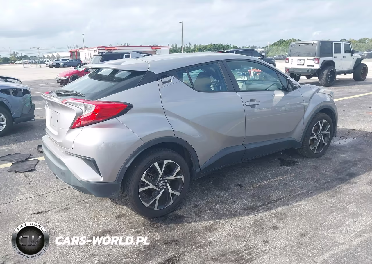 2018 Toyota C-Hr Xle Premium VIN:NMTKHMBX3JR029458 - 4