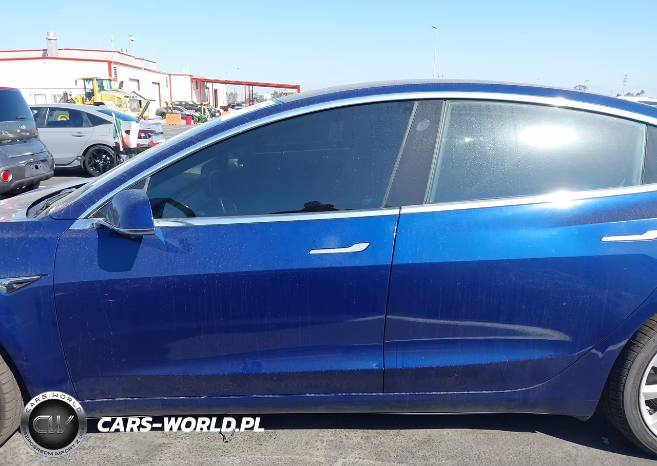 2018 Tesla Model 3 Long Range-Mid Range VIN:5YJ3E1EA3JF060086 - 13
