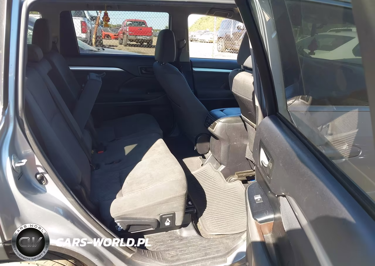 2014 Toyota Highlander Le V6 VIN:5TDBKRFH1ES054139 - 8