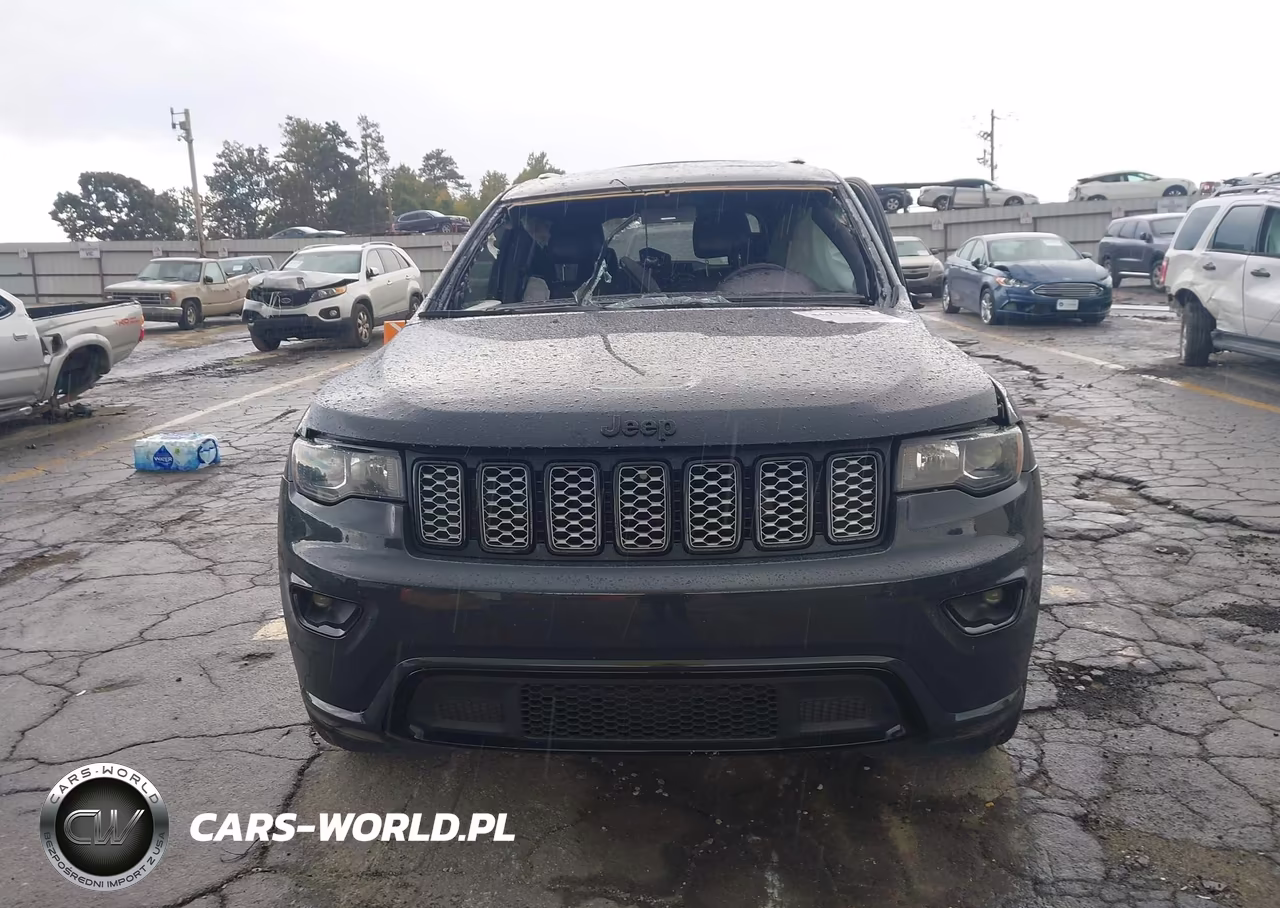 2018 Jeep Grand Cherokee Altitude 4X2 VIN:1C4RJEAG2JC428553 - 12