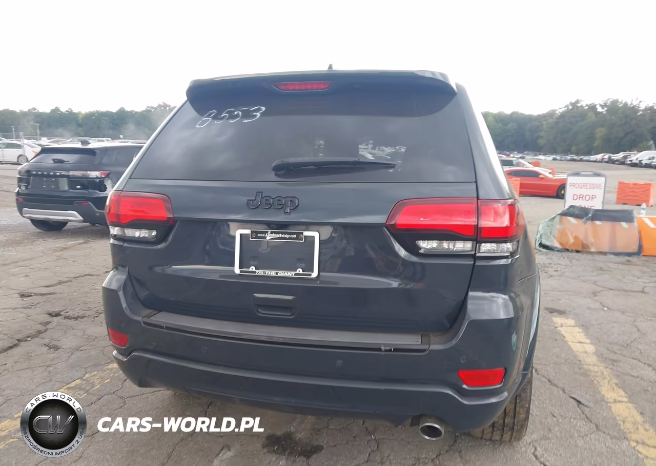 2018 Jeep Grand Cherokee Altitude 4X2 VIN:1C4RJEAG2JC428553 - 16