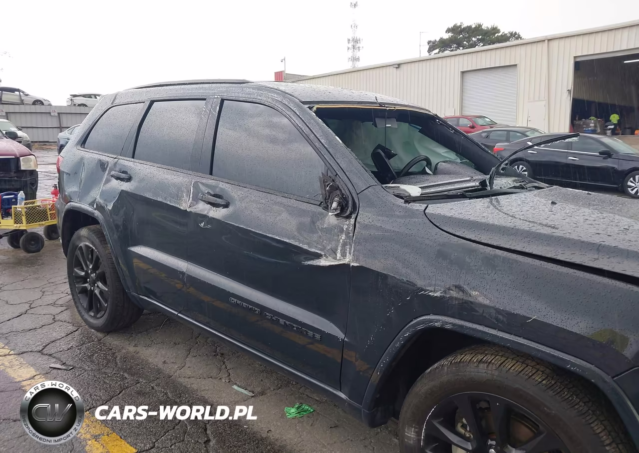 2018 Jeep Grand Cherokee Altitude 4X2 VIN:1C4RJEAG2JC428553 - 6