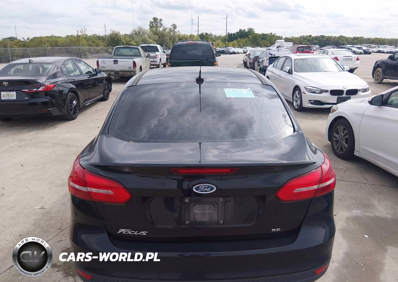 2017 Ford Focus Se VIN:1FADP3F28HL314079 - 12