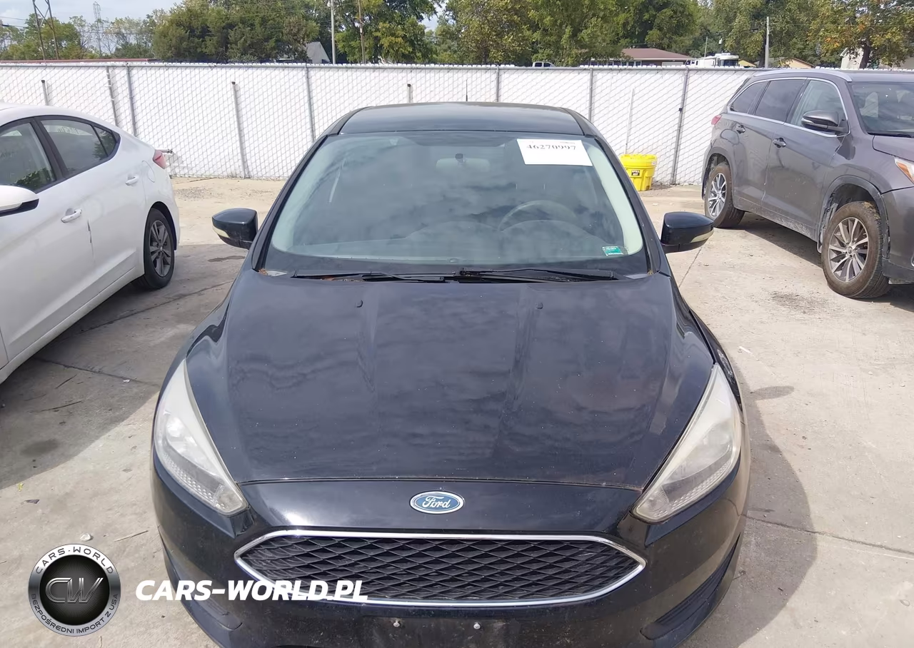 2017 Ford Focus Se VIN:1FADP3F28HL314079 - 6