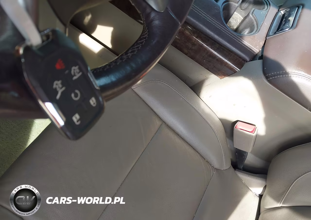 2018 Chevrolet Suburban Lt VIN:1GNSKHKC8JR213453 - 11