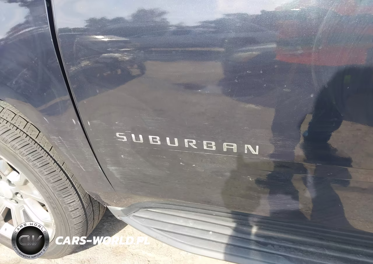 2018 Chevrolet Suburban Lt VIN:1GNSKHKC8JR213453 - 18