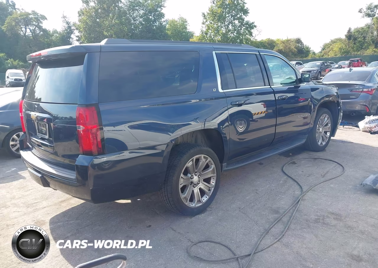 2018 Chevrolet Suburban Lt VIN:1GNSKHKC8JR213453 - 4