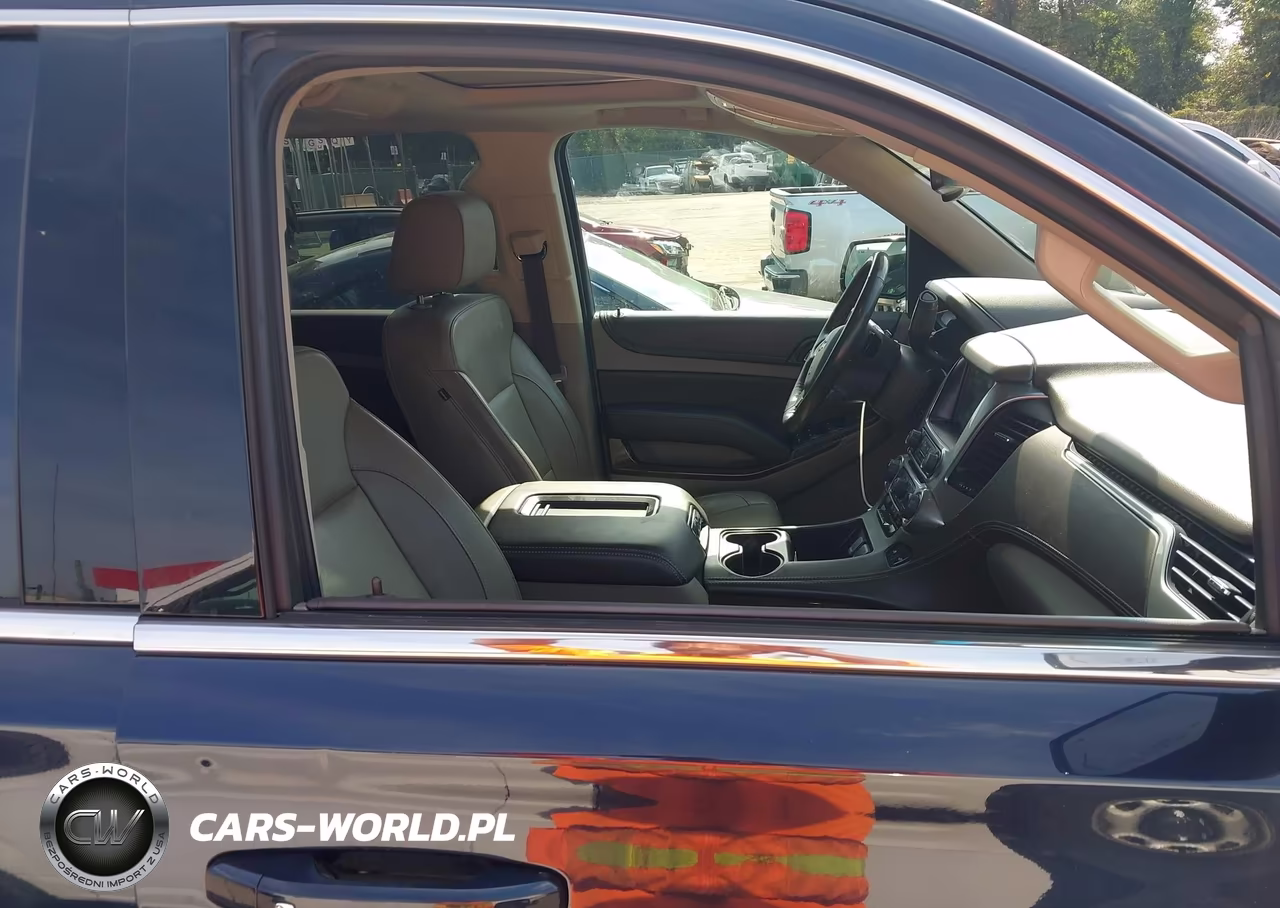 2018 Chevrolet Suburban Lt VIN:1GNSKHKC8JR213453 - 5