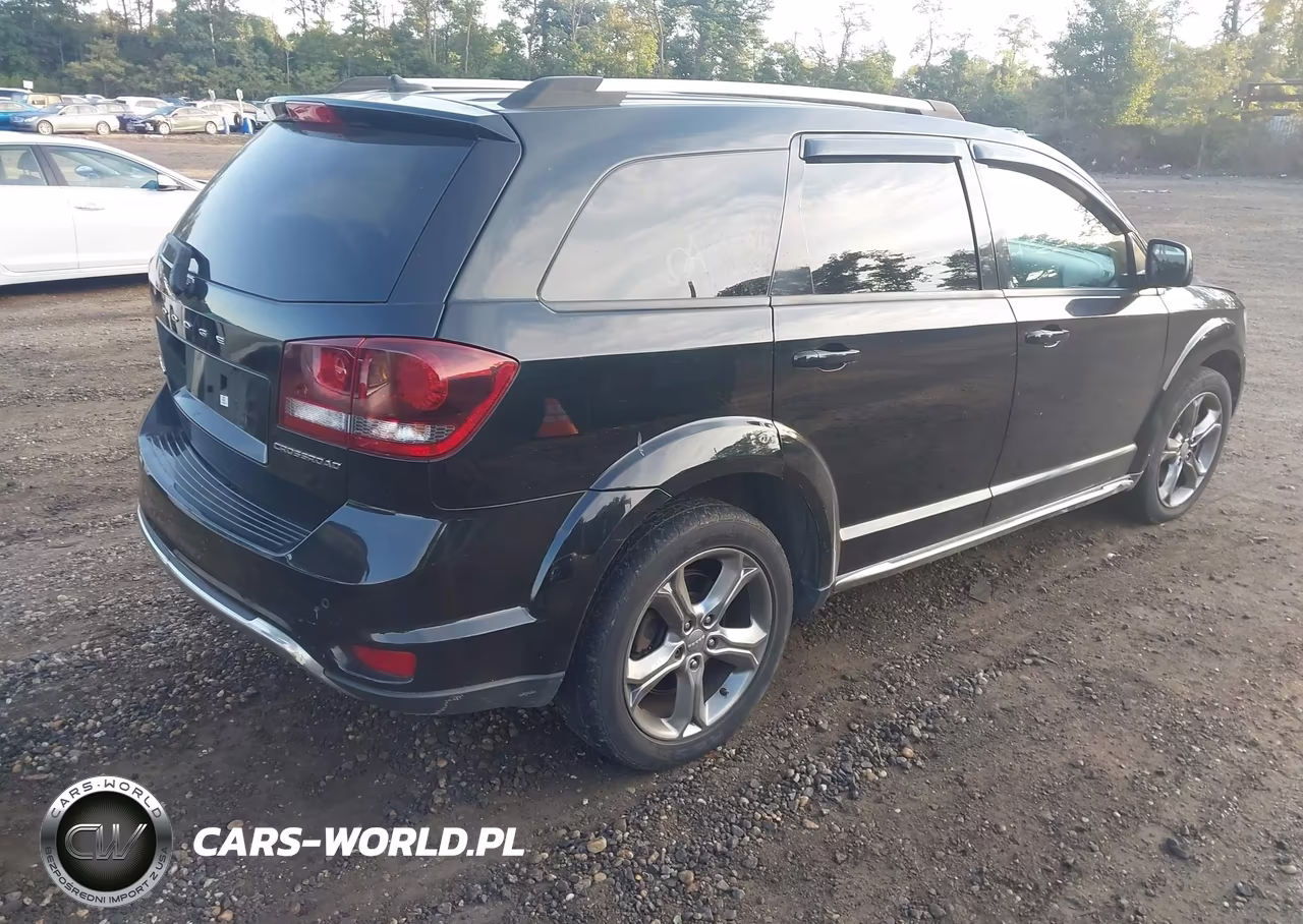2017 Dodge Journey Crossroad Plus Awd VIN:3C4PDDGG7HT541753 - 4