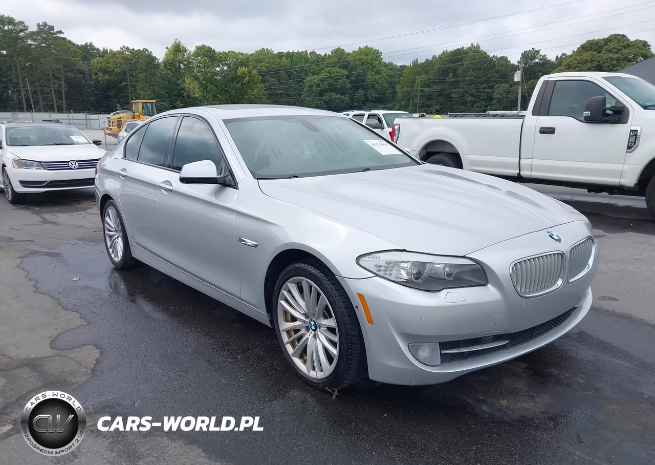 2011 BMW 550I