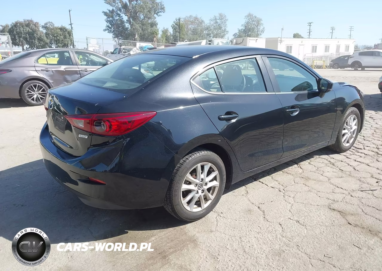 2017 Mazda Mazda3 Sport VIN:3MZBN1U76HM130118 - 4