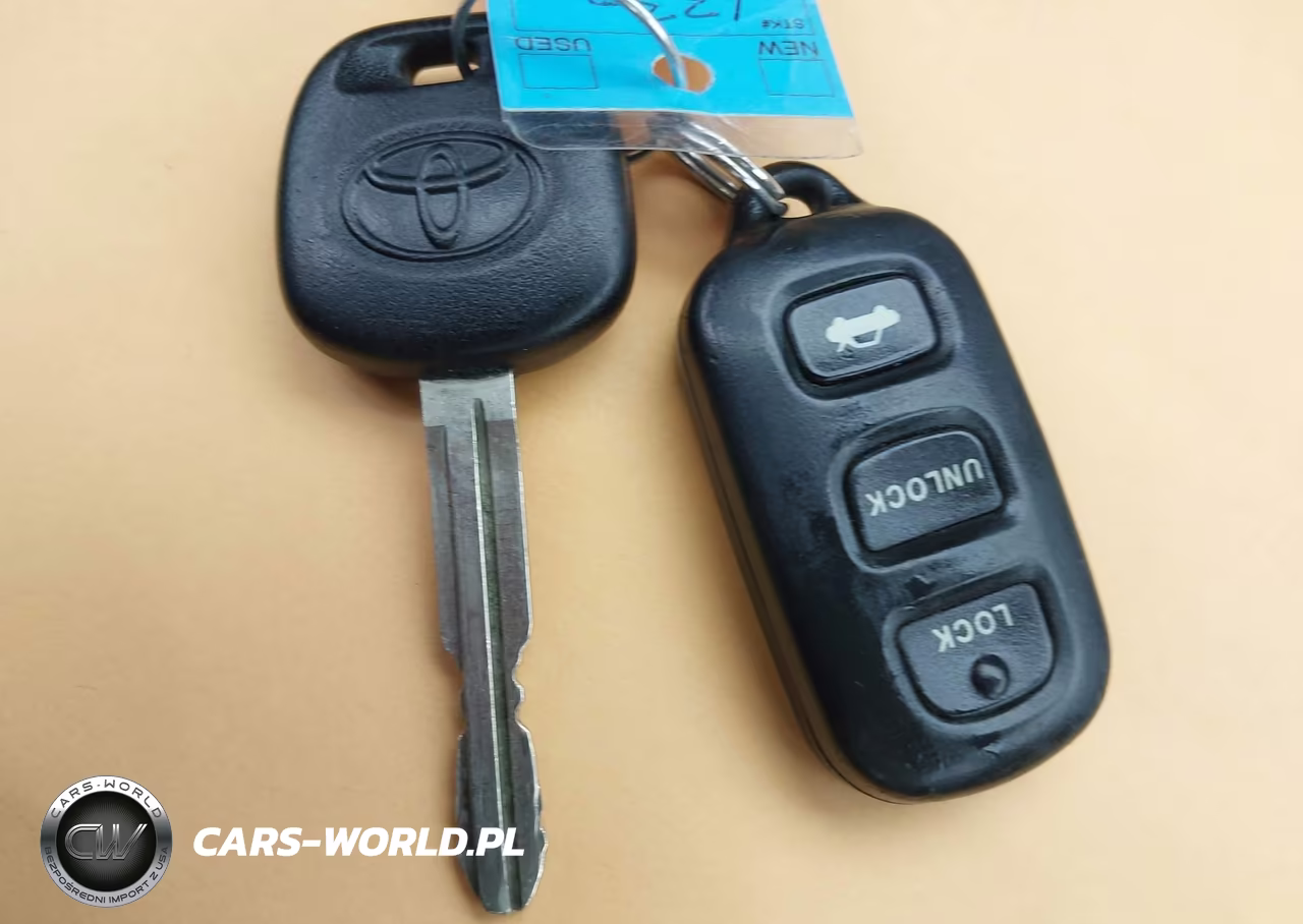 2003 Toyota Camry Xle VIN:JTDBE30K130157361 - 11