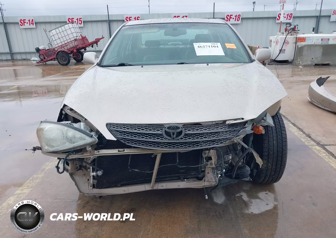 2003 Toyota Camry Xle VIN:JTDBE30K130157361 - 13