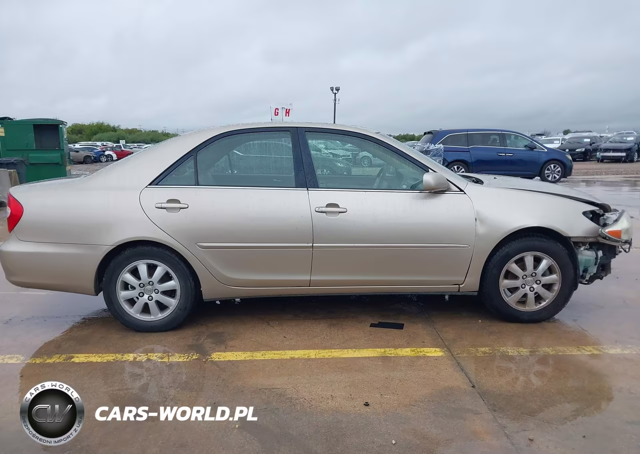 2003 Toyota Camry Xle VIN:JTDBE30K130157361 - 14