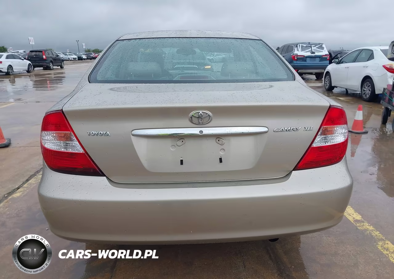 2003 Toyota Camry Xle VIN:JTDBE30K130157361 - 17