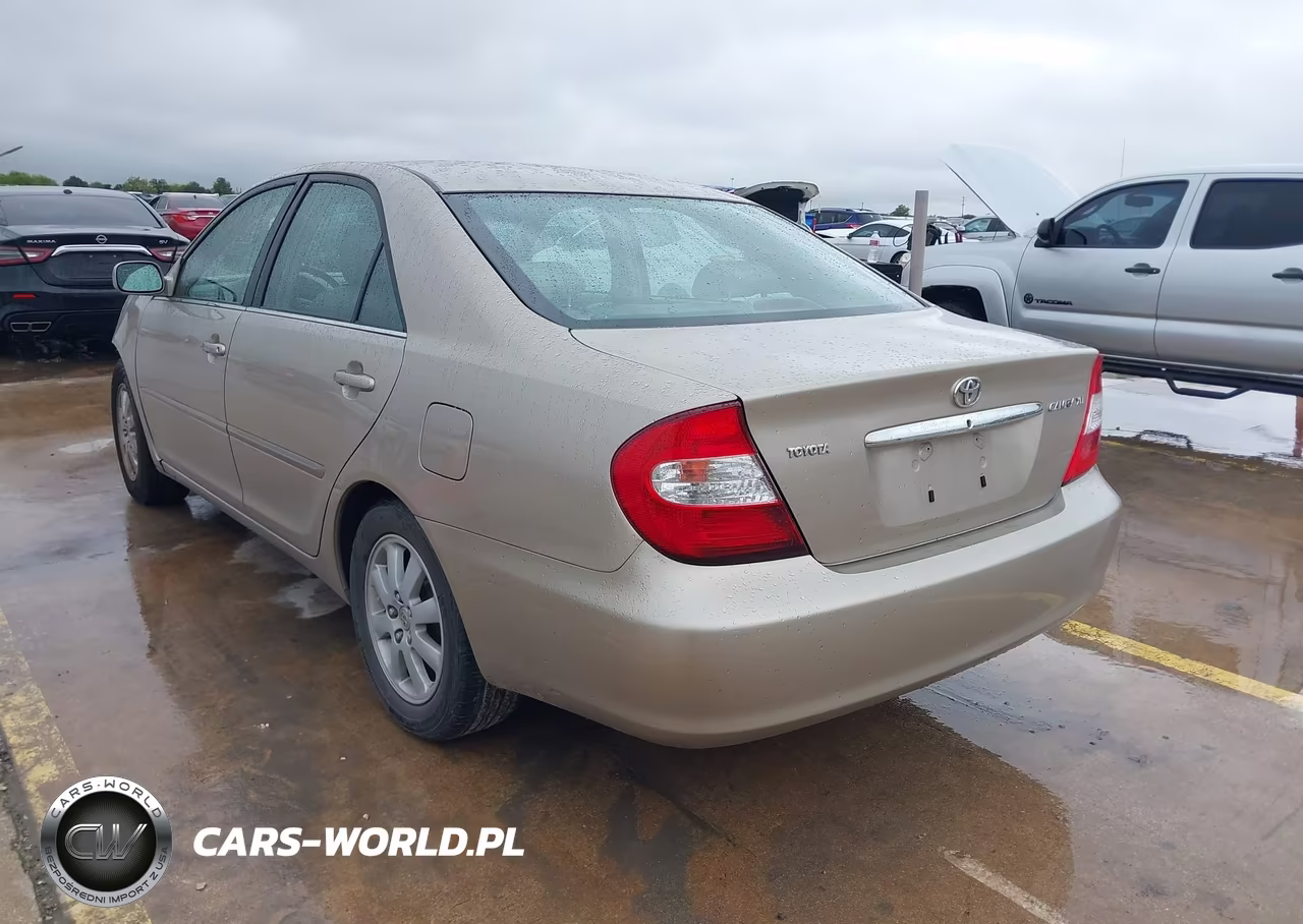 2003 Toyota Camry Xle VIN:JTDBE30K130157361 - 3