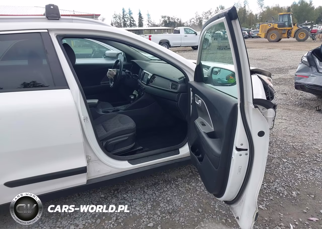 2017 Kia Niro Lx VIN:KNDCB3LCXH5084339 - 5